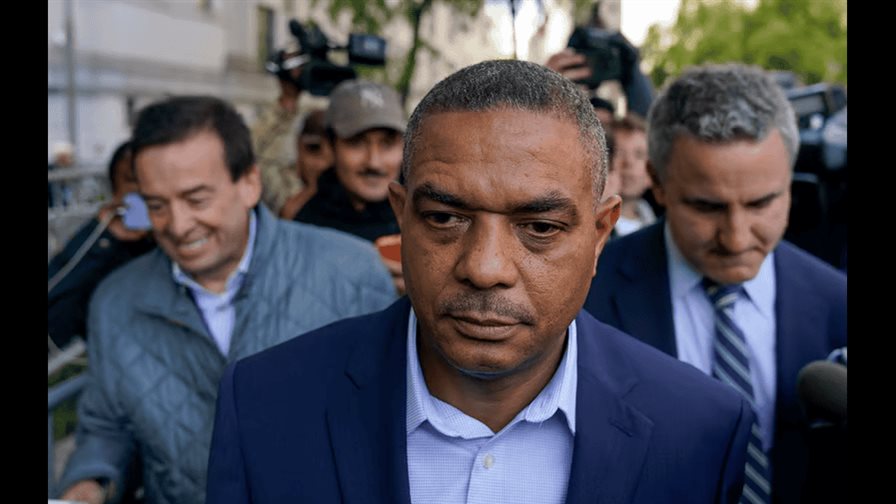 Dominicano que sobornó al senador de EE. UU. Bob Menéndez se libra de ir a prisión Dominicano que sobornó al senador de EE. UU. Bob Menéndez se libra de ir a prisión