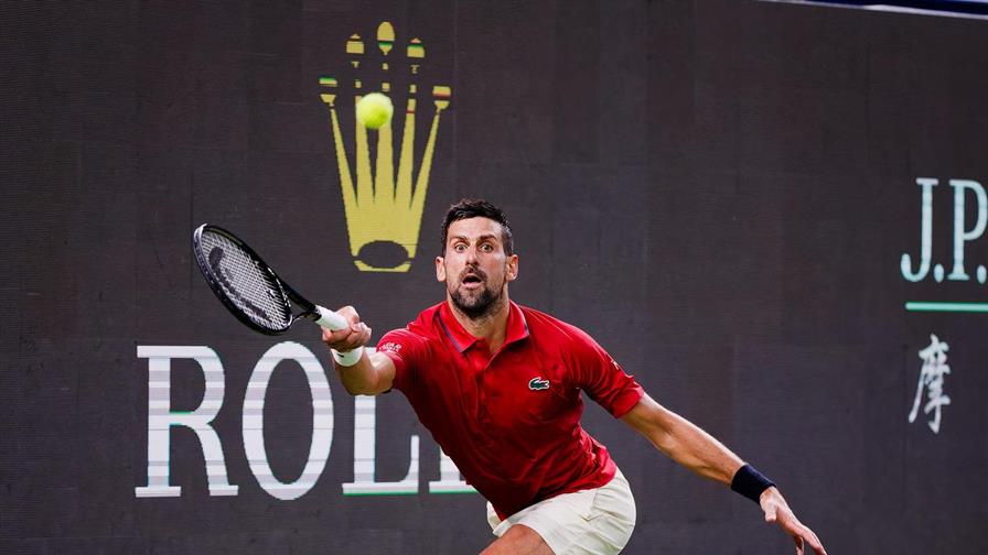 Djokovic se cita en semifinales de Shanghái con el sorprendente Vacherot