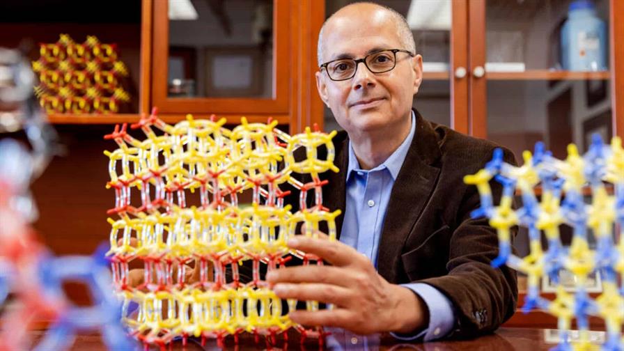 De refugiado a Premio Nobel: Omar Yaghi celebra el poder de la ciencia como motor de equidad De refugiado a Premio Nobel: Omar Yaghi celebra el poder de la ciencia como motor de equidad