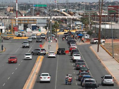 Largas filas en frontera de México por cierre del Gobierno EE. UU.