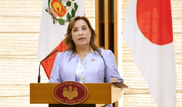 Fuerzas políticas que sostenían a la presidenta Boluarte en Perú anticipan su destitución