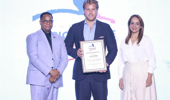 Leonardo Wehe es galardonado como Empresario del Año 2025