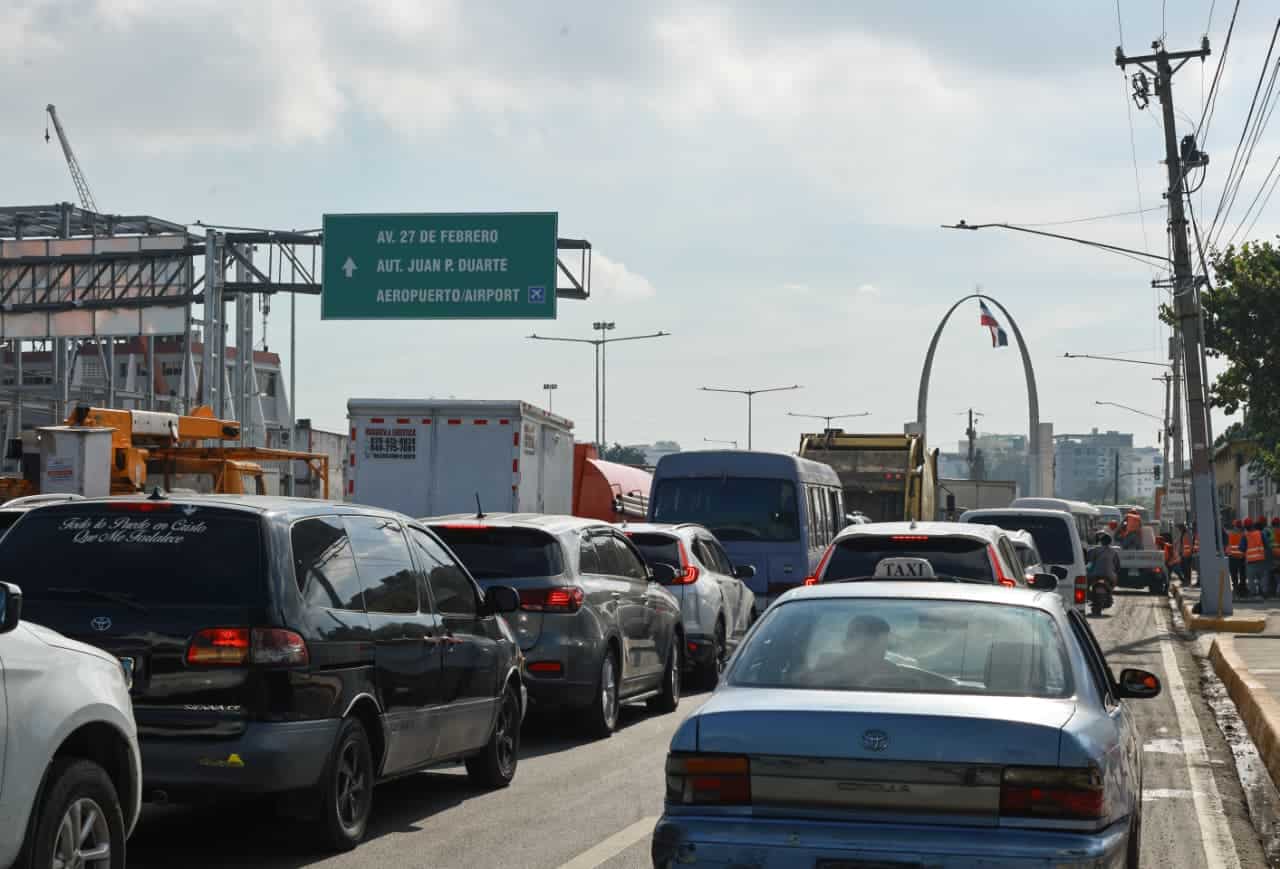 Vista del tránsito en la Prolongación 27 de Febrero. 