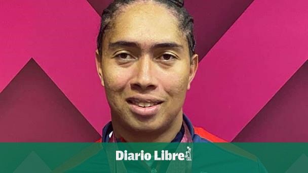 Yudelina Mejía gana oro en el Mundial de Halterofilia