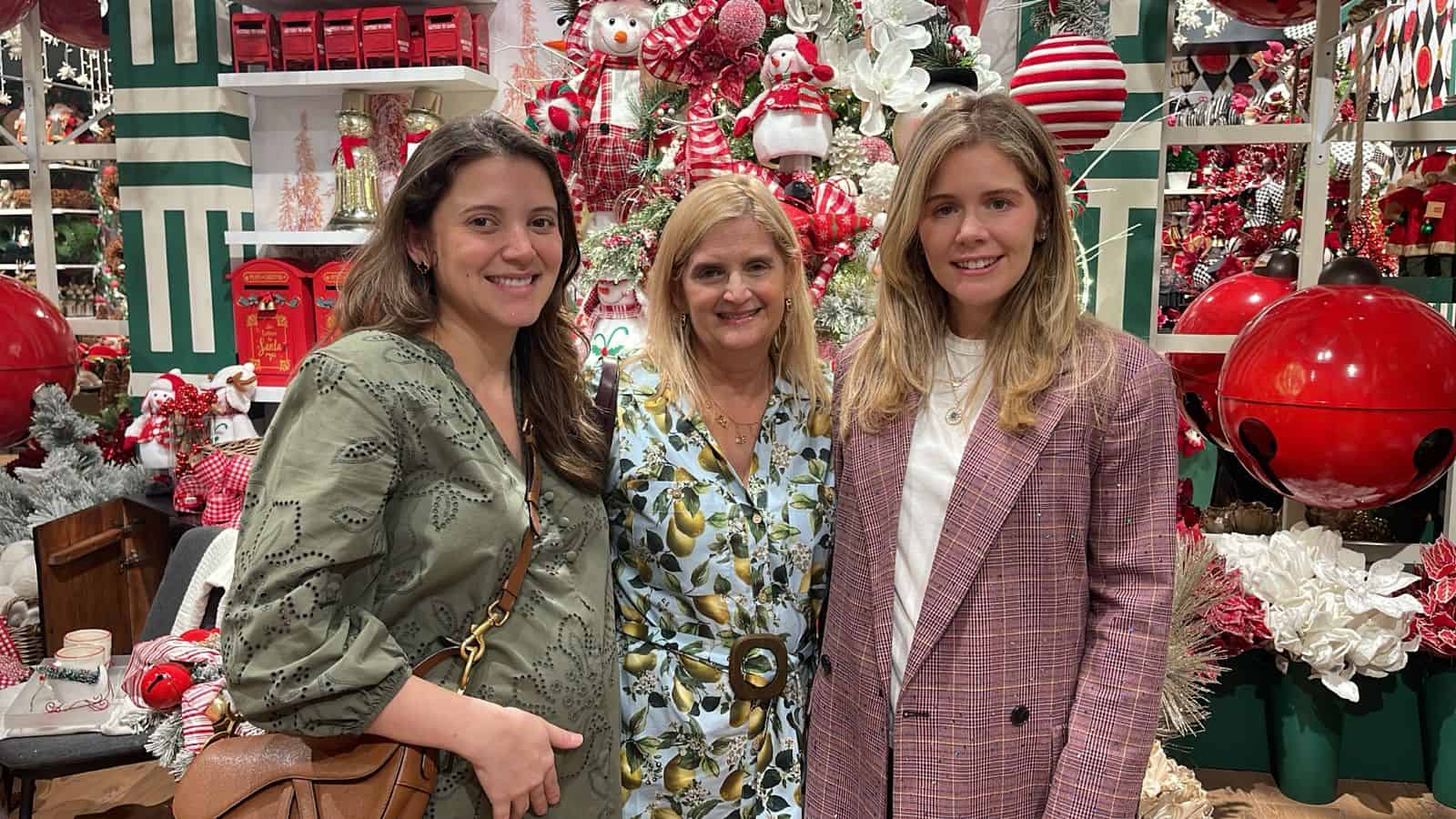 Adriana de Soto, Evelyn Batlle y Sofía González.