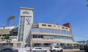 Trabajan en acondicionar el Estadio Quisqueya para la inauguración del torneo el 15 de octubre