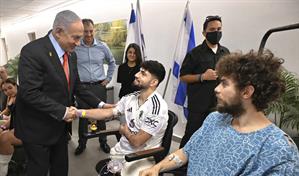 Netanyahu visita centro médico al que irán los rehenes liberados en las próximas 72 horas