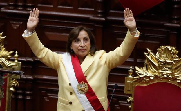 El Congreso de Perú destituye a la presidenta Dina Boluarte