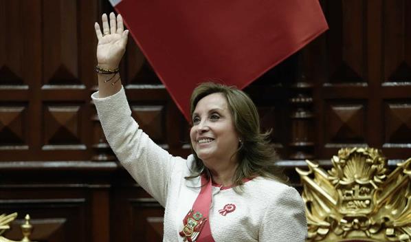 Congreso de Perú acepta mociones de destitución contra la presidenta Dina Boluarte