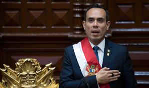 José Jerí asume como presidente interino de Perú tras destitución exprés de Boluarte