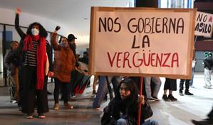 Las razones por las que Dina Boluarte ha sido destituida: ni sus aliados la querían