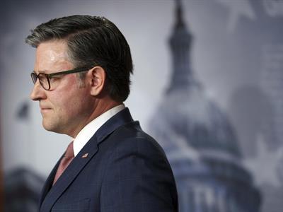 Casa Blanca: comenzaron los despidos de empleados públicos