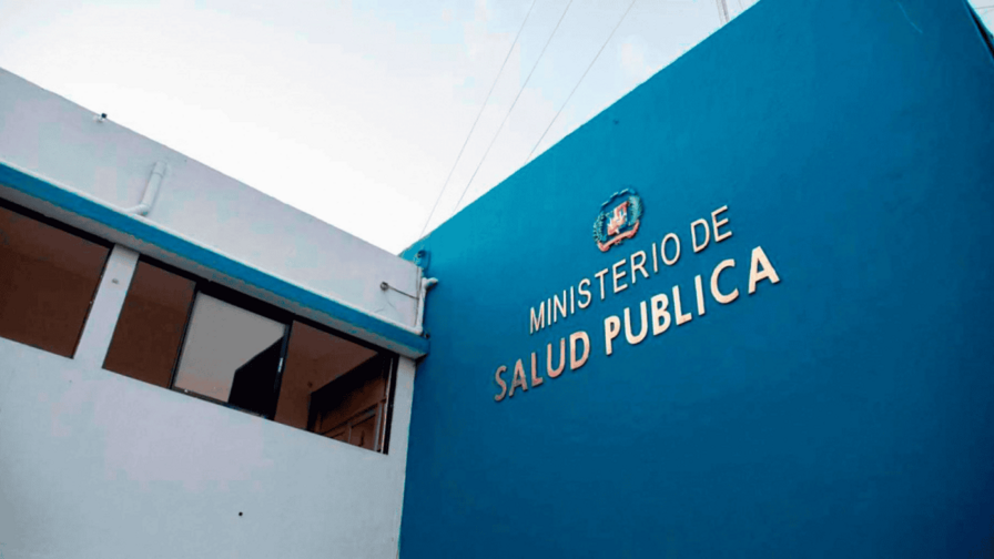 Salud P&uacute;blica asegura que tripulantes infectados en crucero de Puerto Plata no desembarcaron