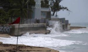 El oleaje de la tormenta Jerry afecta Puerto Rico mientras se aleja de las Islas Sotavento