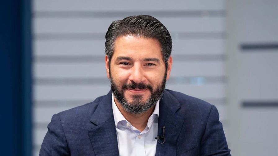 Secretario de asuntos económicos del PRM defiende avances institucionales de la República Dominicana Secretario de asuntos económicos del PRM defiende avances institucionales de la República Dominicana