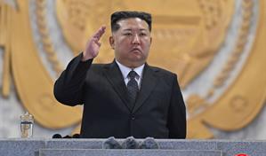 Desfile militar en Corea del Norte muestra su misil balístico intercontinental