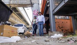 En primera persona: caminando a ciegas en Villa Mella