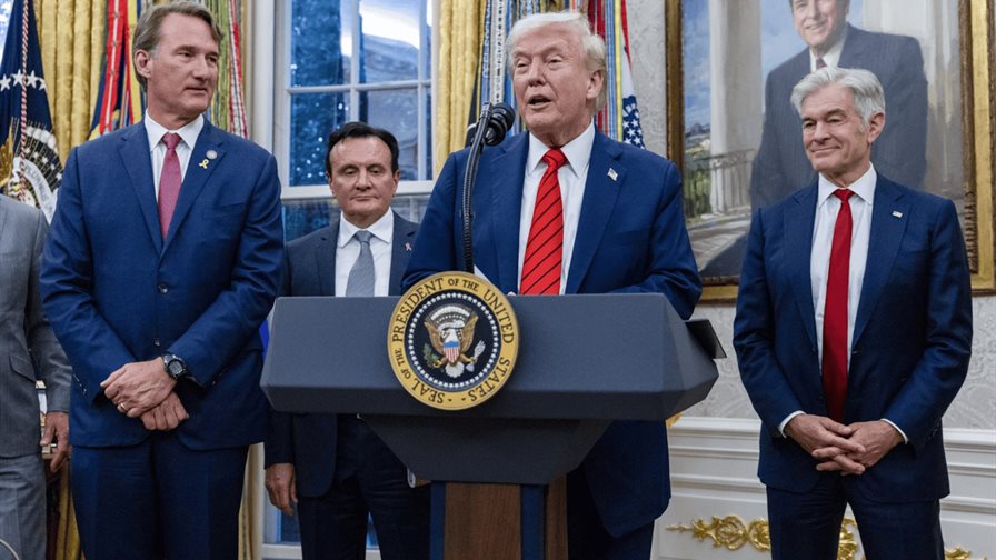 Trump asegura tener los fondos federales para pagar a tropas durante el cierre de gobierno
