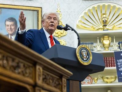 Cierre de Gobierno en EE. UU. deja los primeros despidos