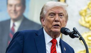 Trump ordena pagar sueldos a militares de EE. UU. pese a parálisis presupuestaria