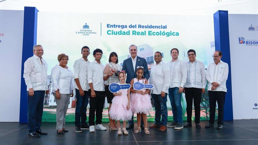 Abinader entrega 488 apartamentos en el residencial Ciudad Real Ecológica de la Ciudad Juan Bosch