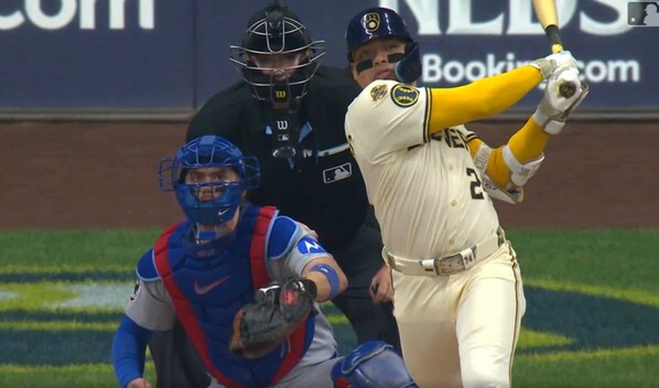 Milwaukee sella su pase a la postemporada con un salvaje triunfo 20-0 sobre los Rojos