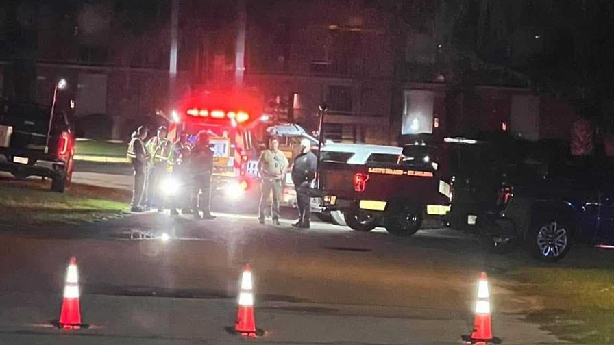 Cuatro muertos y 20 heridos en un tiroteo en un bar de Carolina del Sur Cuatro muertos y 20 heridos en un tiroteo en un bar de Carolina del Sur