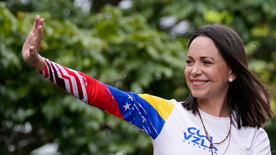 María Corina Machado, tras ganar el Nobel de la Paz: "Maduro tiene los días contados" María Corina Machado, tras ganar el Nobel de la Paz: "Maduro tiene los días contados"