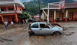 México registra 42 muertos y 27 desaparecidos por las fuertes lluvias
