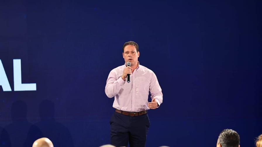 Carlos Bonilla defiende el cierre de negocios y afirma que la medida no se aplica solo a chinos Carlos Bonilla defiende el cierre de negocios y afirma que la medida no se aplica solo a chinos