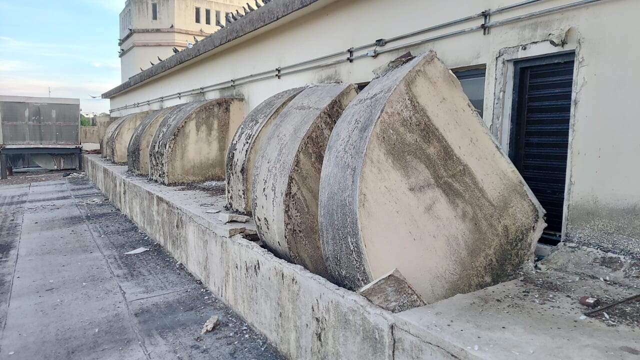 Parte de la estructura afectada se encuentra en el techo del templo.