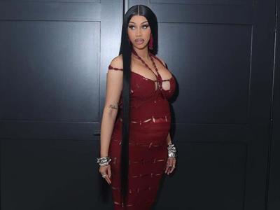 Cardi B responde con humor a fan que le preguntó por embarazos