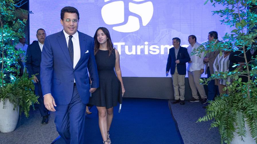 Collado recibe distinción de ONU Turismo frente a su hija: Para mí este es un momento inolvidable Collado recibe distinción de ONU Turismo frente a su hija: Para mí este es un momento inolvidable
