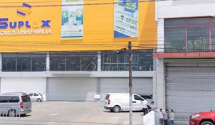 Rosa Ng denuncia supuesto maltrato de militares del Mived a trabajador de tienda china