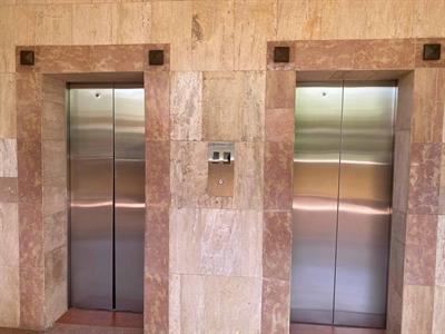 Falla elétrica provocó cierre del ascensor de Palacio de Justicia