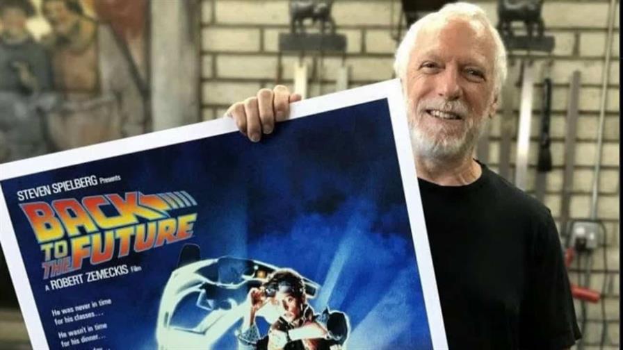 Fallece Drew Struzan, el legendario ilustrador de los carteles de "Star Wars" e "Indiana Jones"