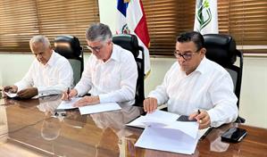 Firman acuerdo que desarrolla programas agropecuarios para reinserción en el sistema penitenciario