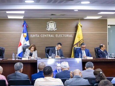 JCE prohíbe publicación de encuestas fuera de precampaña