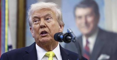 Trump bromea que tras ataques a botes cerca de Venezuela ya nadie quiere entrar al agua