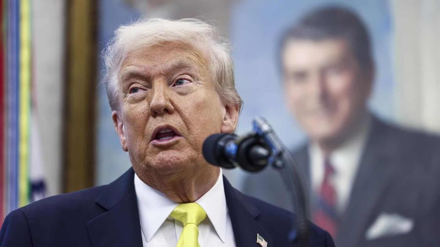 Trump dice que analiza llevar a cabo ataques en territorio venezolano Trump dice que analiza llevar a cabo ataques en territorio venezolano