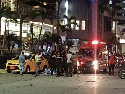 Ecuador: Al menos un fallecido y dos heridos tras explotar vehículo