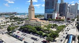 Juez de Miami bloquea transferencia de terrenos para la biblioteca presidencial de Trump