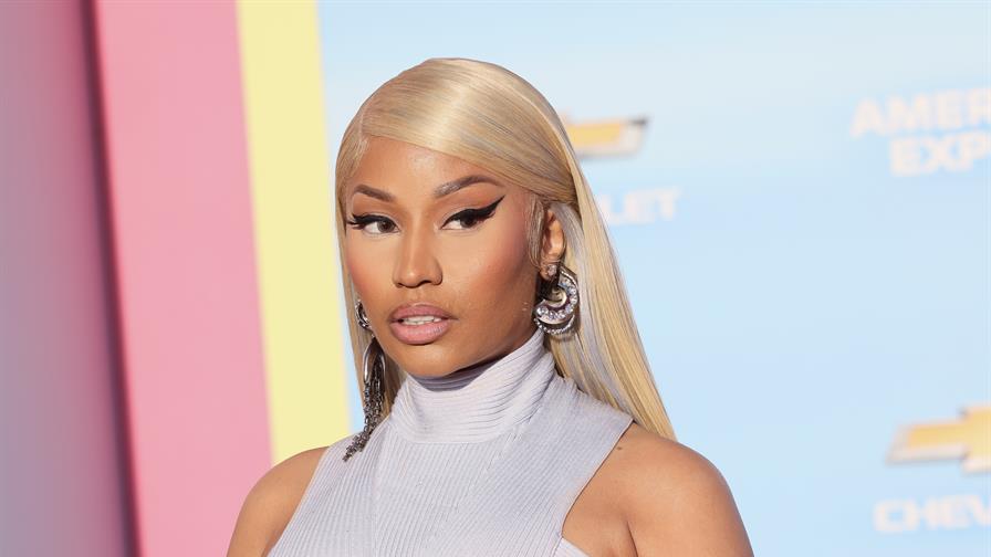 Nicki Minaj cancela el lanzamiento de su álbum y lanza duras críticas contra Jay-Z Nicki Minaj cancela el lanzamiento de su álbum y lanza duras críticas contra Jay-Z