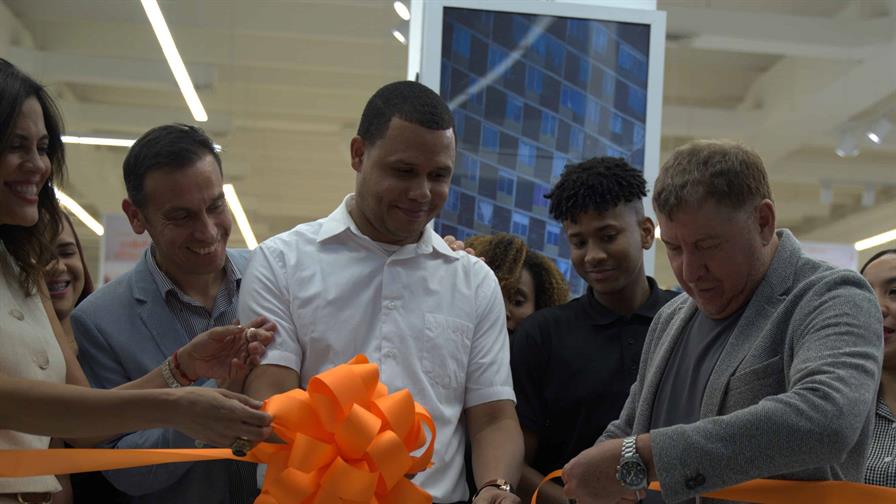 Payless reabre su tienda más grande en República Dominicana, ubicada en Megacentro Payless reabre su tienda más grande en República Dominicana, ubicada en Megacentro