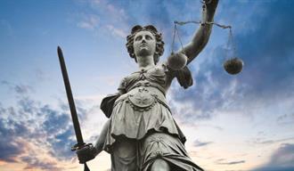El Lawfare y la guerra jurídica del siglo XXI: Italia, Estados Unidos, Venezuela y otros