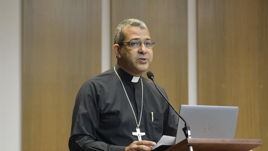 Monseñor insta a construir un modelo económico menos dependiente de la explotación de la naturaleza