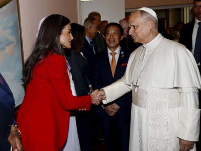 La reina Letizia y el papa León XIV llegan a la FAO