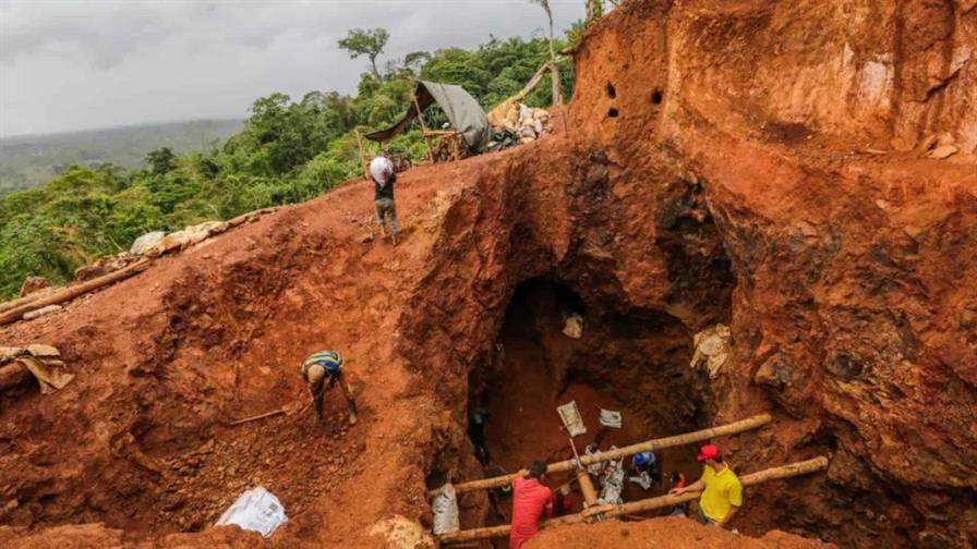 Nicaragua da más permisos mineros a empresa china y suman casi 700,000 hectáreas cedidas Nicaragua da más permisos mineros a empresa china y suman casi 700,000 hectáreas cedidas
