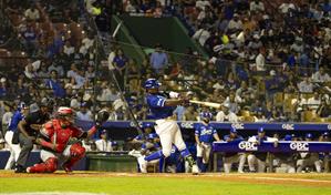 Tigres del Licey derrotan 4-3 a los Leones del Escogido en el inicio del torneo de béisbol