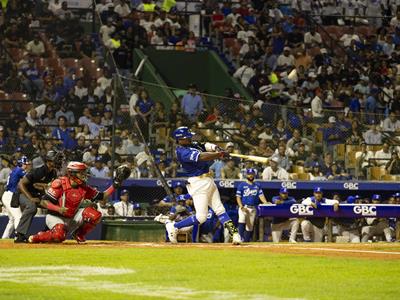 Tigres del Licey: derrotan 4-3 a los Leones del Escogido